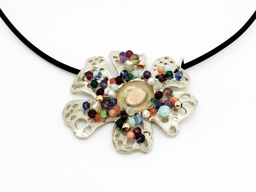 Lace flower necklace