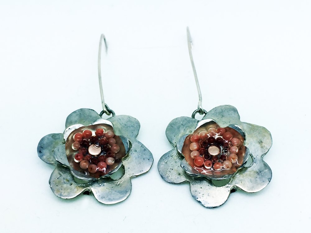 Pink/tan flower earrings