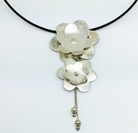 Two-tiered silver flower necklace